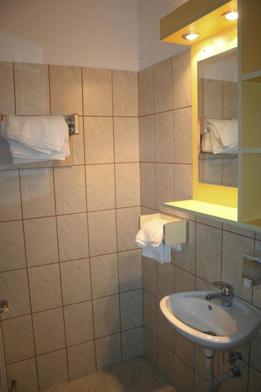 Pension Varadia Oradea Pokoj fotografie