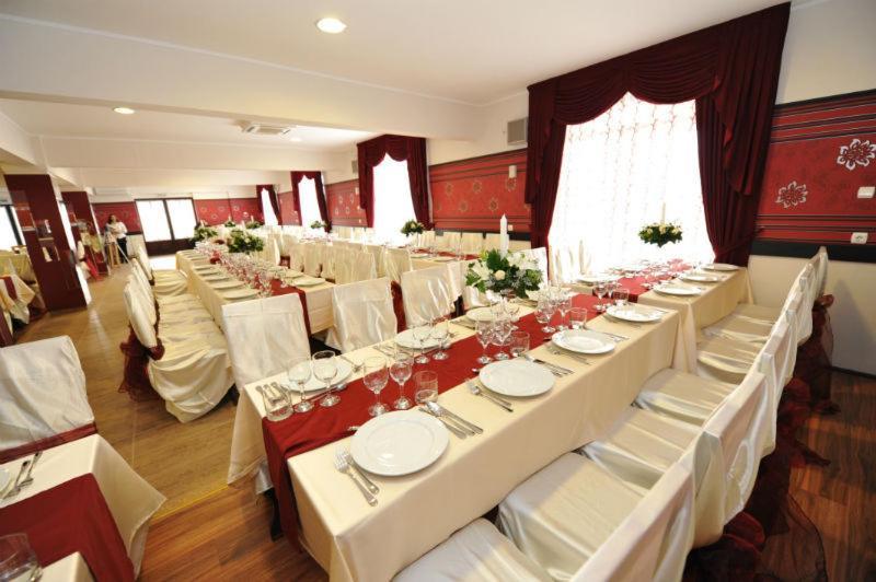 Pension Varadia Oradea Exteriér fotografie