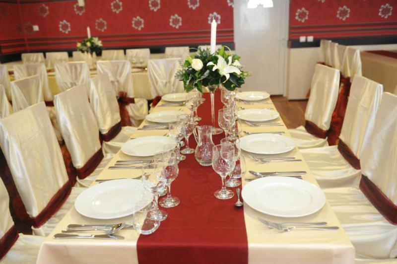 Pension Varadia Oradea Exteriér fotografie