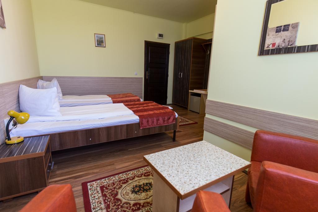Pension Varadia Oradea Exteriér fotografie